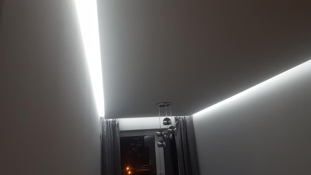 Apartament Skarbowa 2 & Parking Leszno  Exterior foto