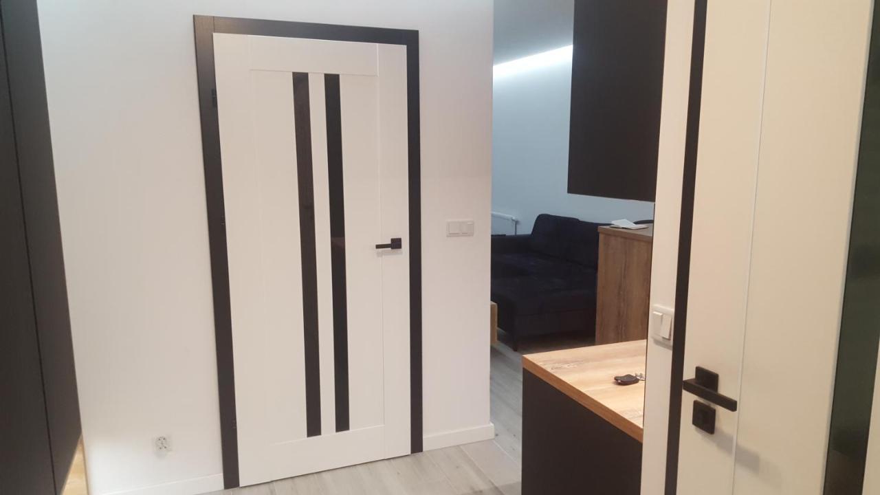 Apartament Skarbowa 2 & Parking Leszno  Exterior foto