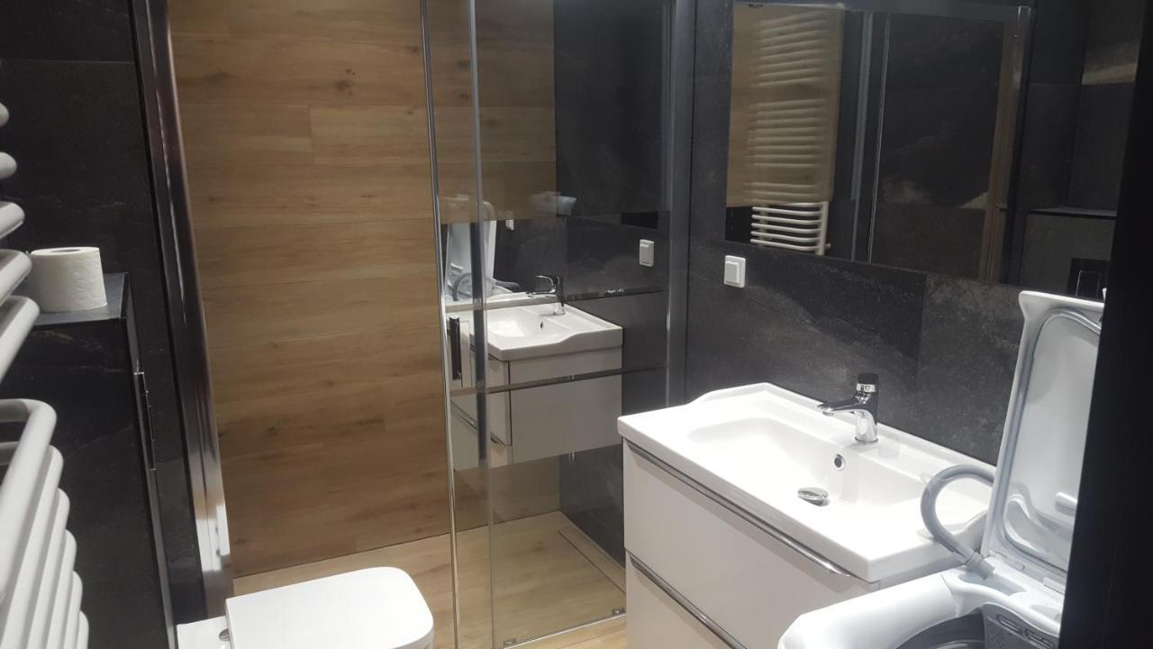 Apartament Skarbowa 2 & Parking Leszno  Exterior foto